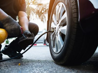 technician-is-inflate-car-tire-car-maintenance-service-transportation-safety-concept (1) quicktyrerepairalquoz